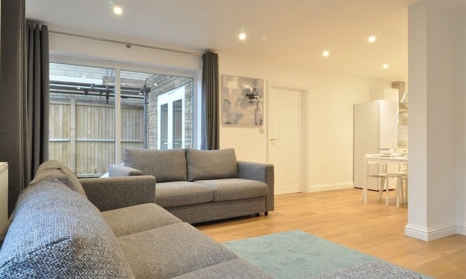 Rudloe Casa | The Swift-Bright, Modern 5-Bed Family Home Nr Bath