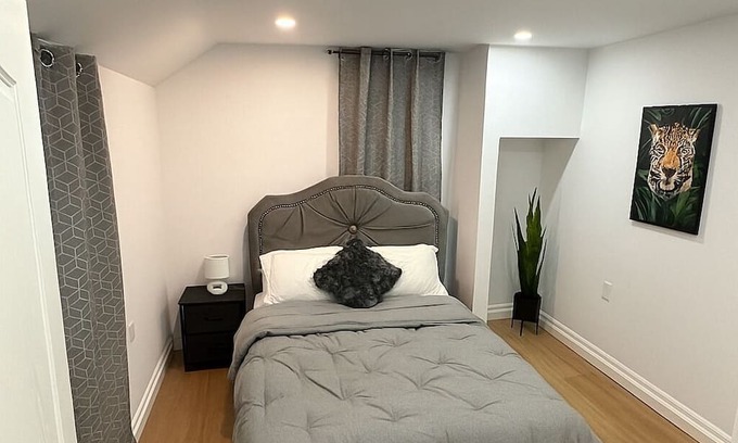 Port Colborne Casa | Portside Getaway