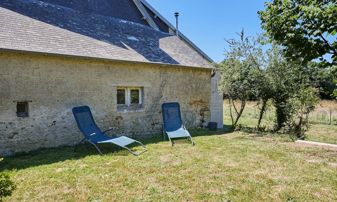 Saint-Nicolas-de-Pierrepont Casa | Le Launay by Interhome