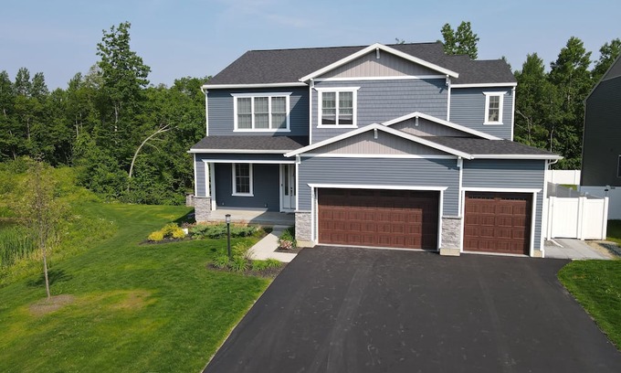 Newtonville Casa | Modern Spacious 6-Bedroom Home with Heated Pool and Pool House 20 min from Track