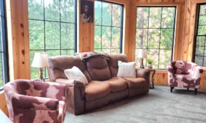 Spearfish Casa | Higgins Gulch Lodge, Waterfall