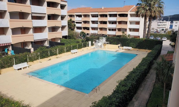 Les Sablettes Apartamento | T2 Air-conditioned with swimming pool in Les Sablettes - Walking distance, Sea and Serenity