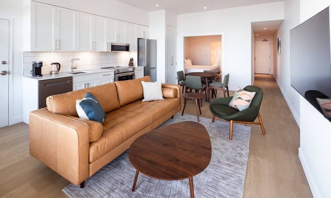 Regional District of Nanaimo Apartamento | Suite 105 - One-Bedroom Oceanview King Suite | Pet Friendly