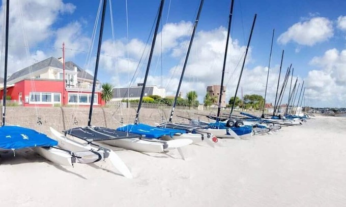 Beaumont Casa | 1 Bed House, On The Beach