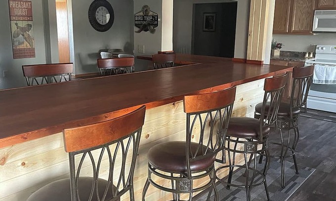 Lynch Casa | Spacious 5-bedroom house with WiFi, AC in charming Lynch