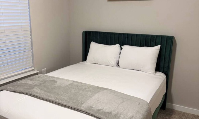 Church Street Apartamento | Cozy Apartment Near the Airport