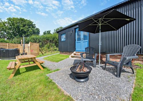 Ammanford Casa | Cwt Glas