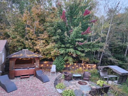 Saint-Colomban Apartamento | L'Évasion Urbaine: Loft Luxueux pour Escapade Romantique