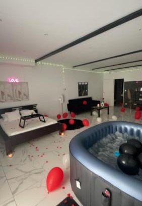 Genay Apartamento | Aqualuxe69