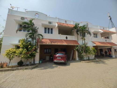 Chennai Hotel | Stayz Inn- La Villa Near Kamatchi Hospital